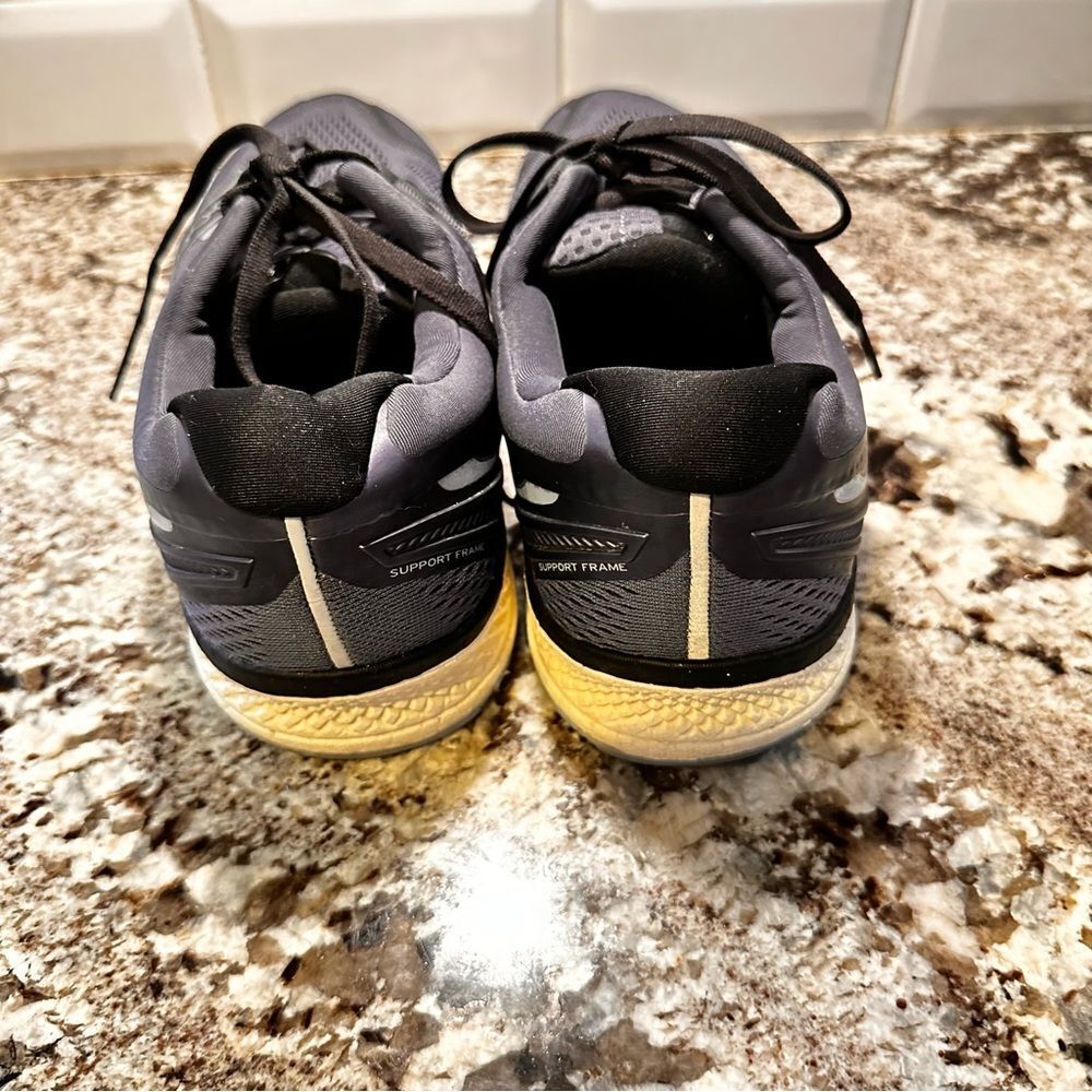 Saucony Everun Sneakers - Picture 6 of 16