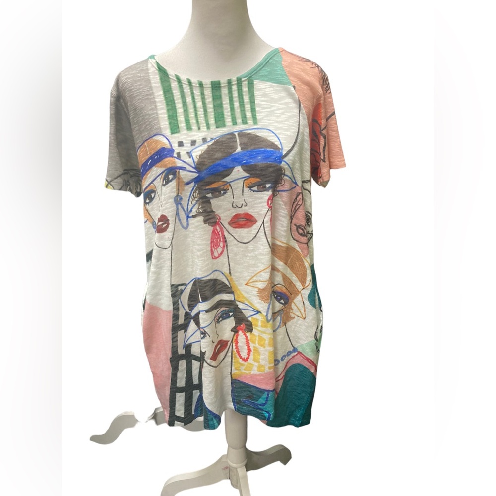 Colorful INOAH Artist Graphic Women's Tunic Top with Pockets!