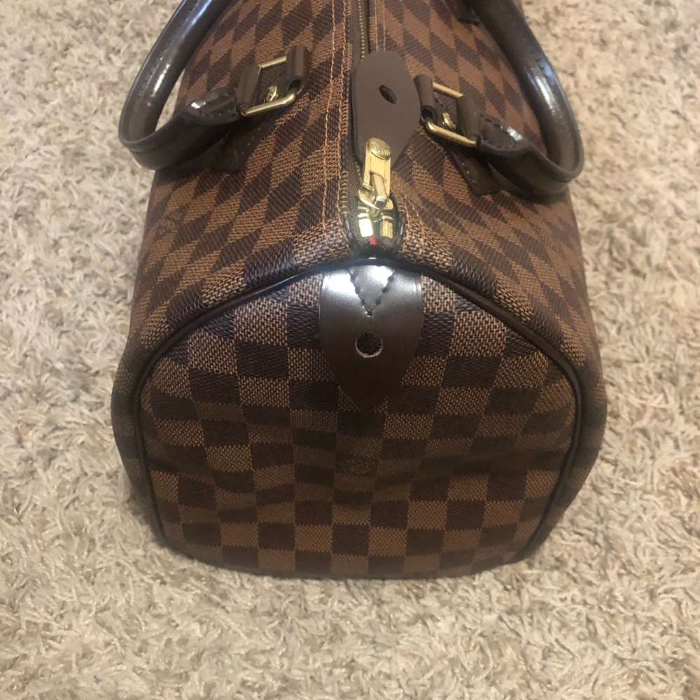 Louis Vuitton Brown Checkered Bag - Picture 3 of 9