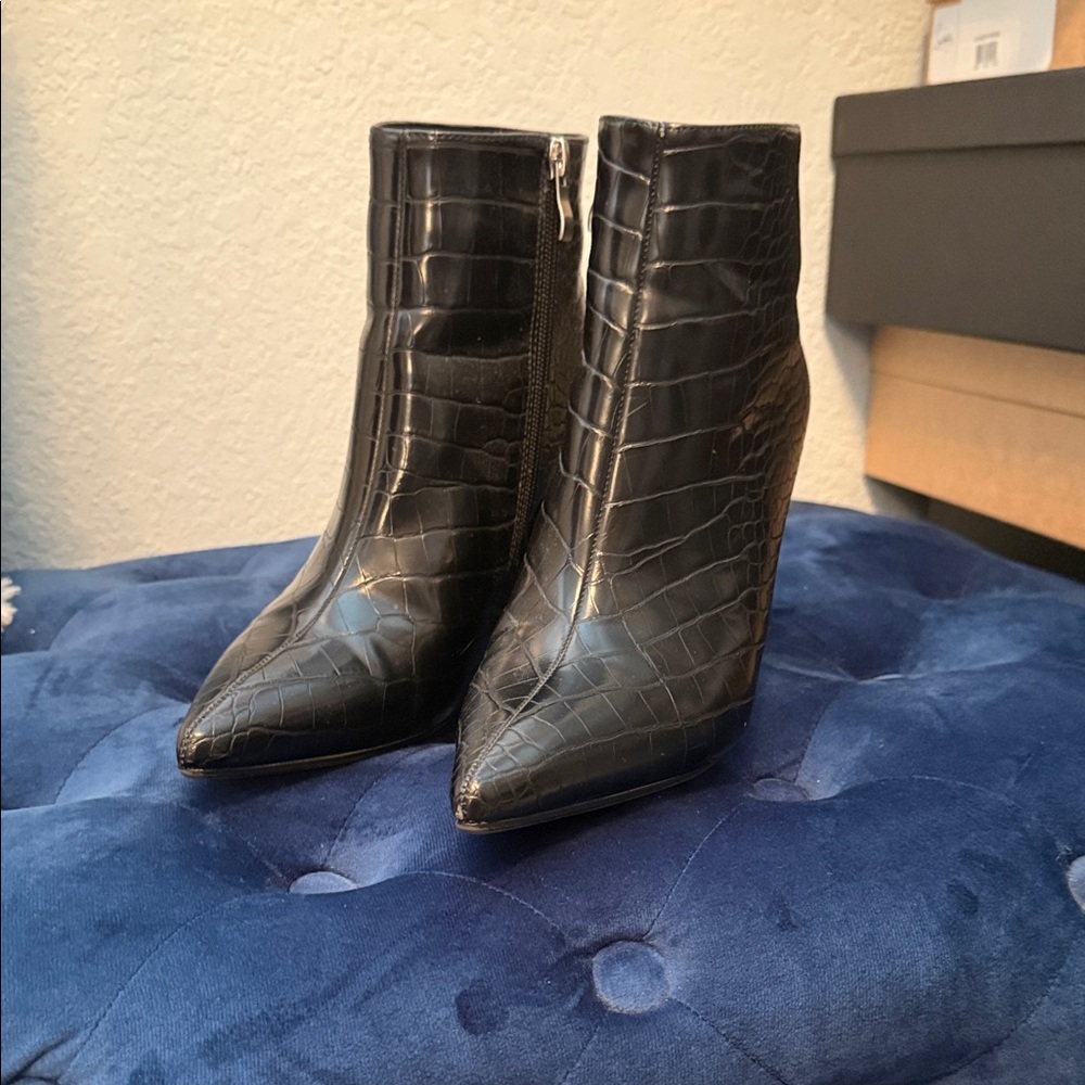 Seven Dials Black Croc-Pattern Ankle Booties - Picture 1 of 2