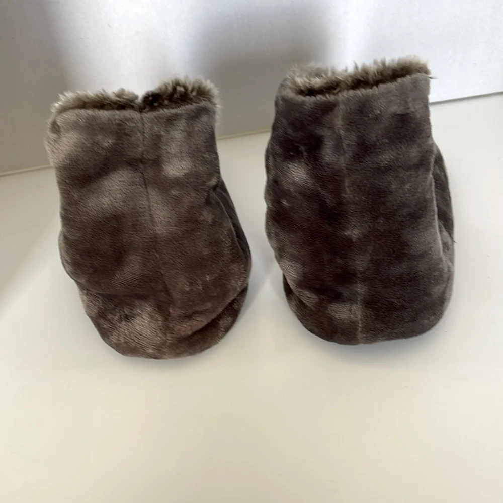 Cozy Faux Fur Lined Slippers Size Large 8/9 Ankle Bootie Slip On - Picture 4 of 8