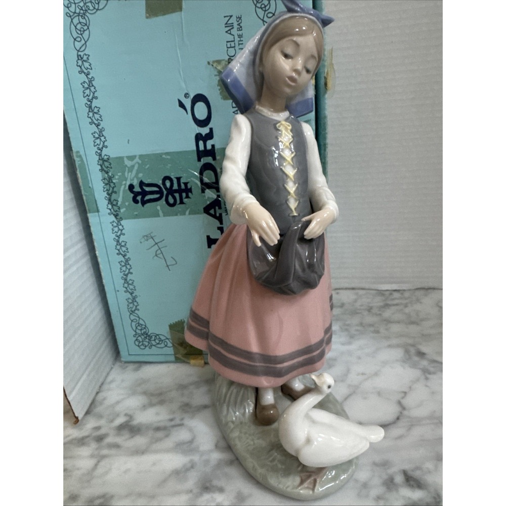 Lladro Porcelain Retired Figurine 5201 Josefa Feeding Duck w/ Original Box