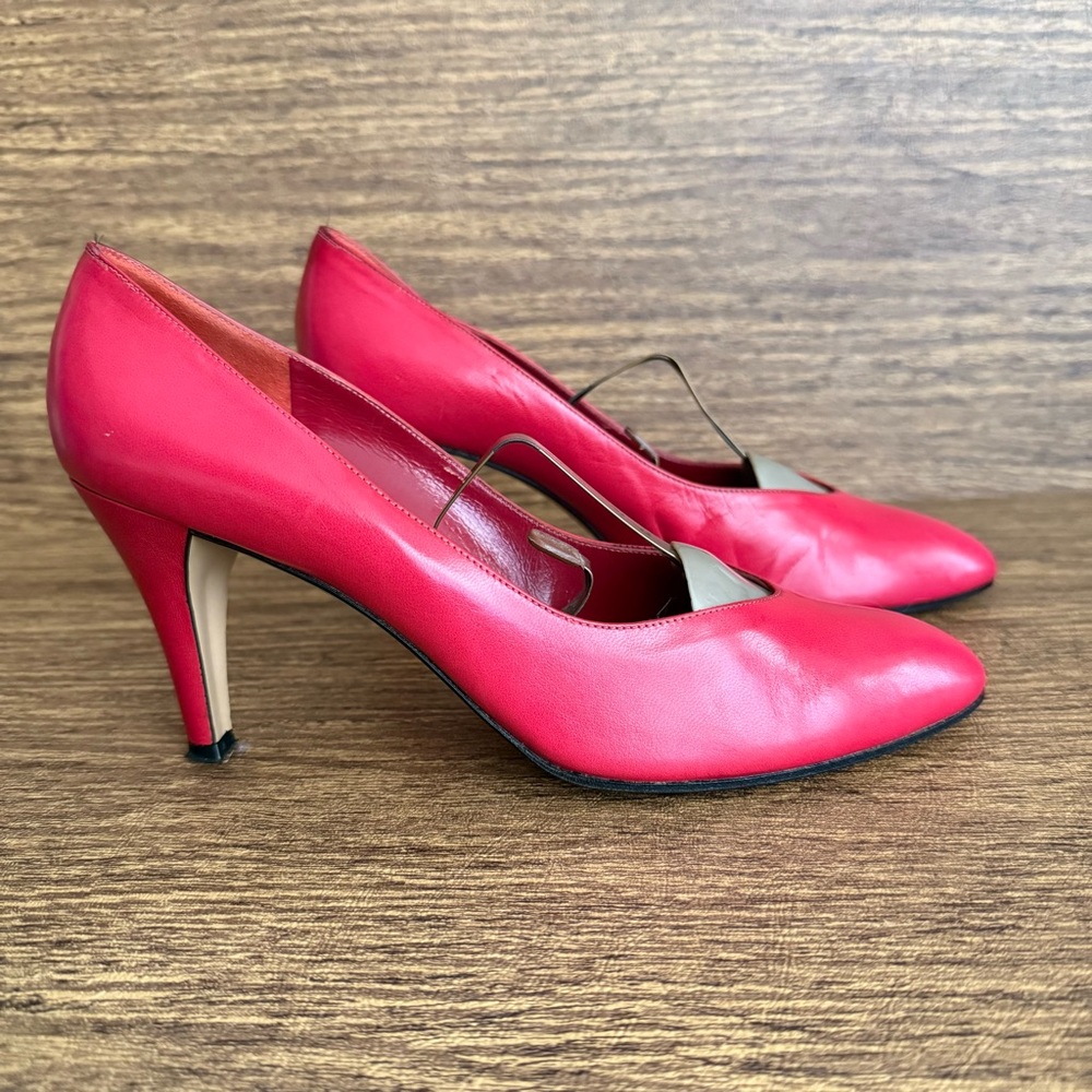 Yves Saint Laurent Vibrant Pink Heels - Picture 14 of 14
