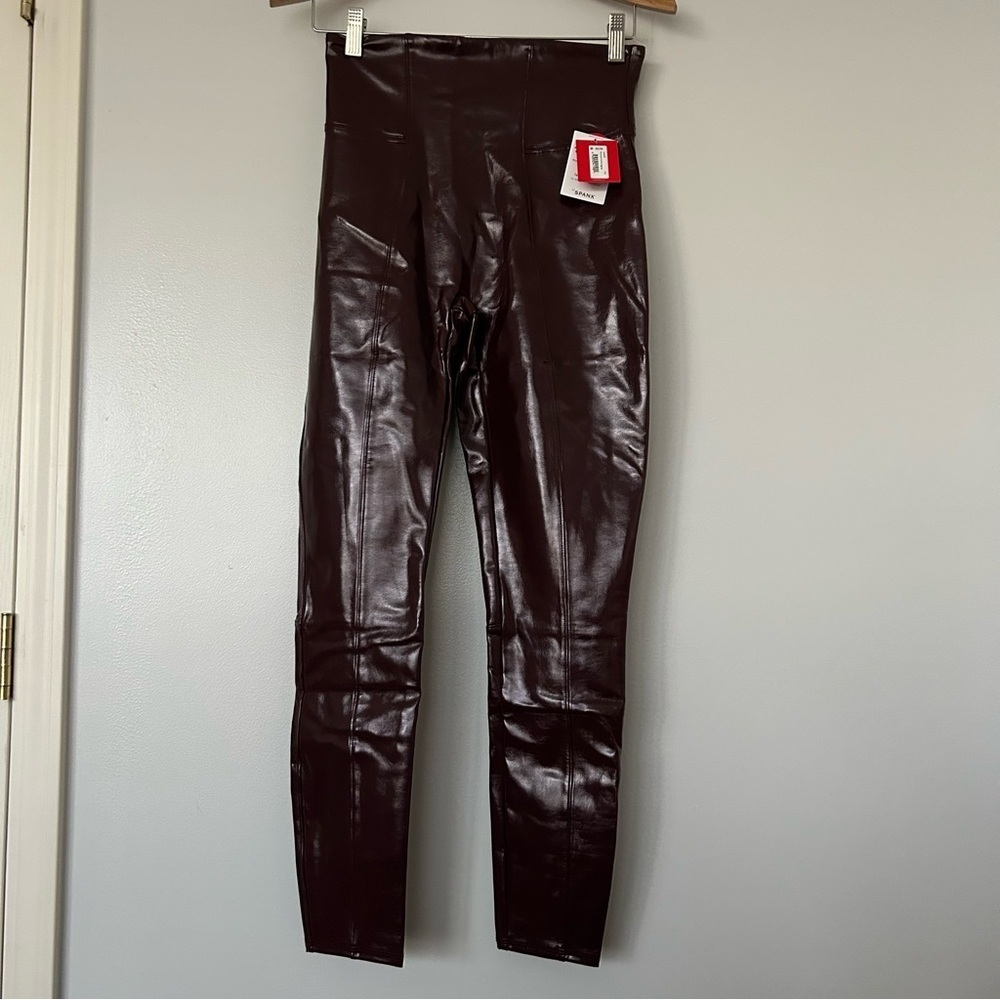 Spanx faux patent leather leggings M NWT - Picture 3 of 7
