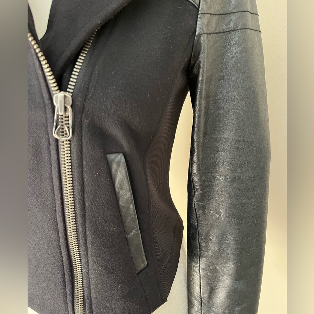 Club Monaco Leather and Wool Combo Cropped Jacket Size S/P - Picture 5 of 13