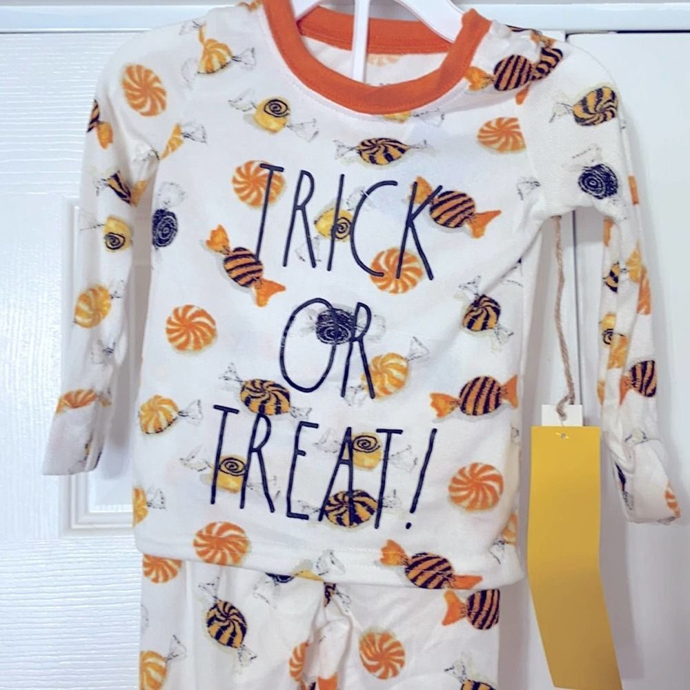 Rae Dunn Kids Halloween Pajamas size 2T - Picture 3 of 3