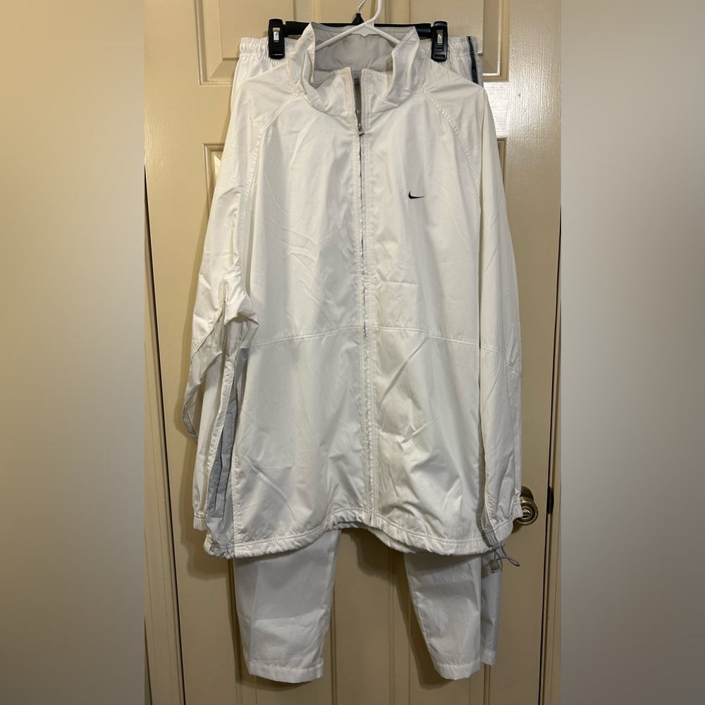 Nike Vintage White Windbreaker Jacket and Pants Set