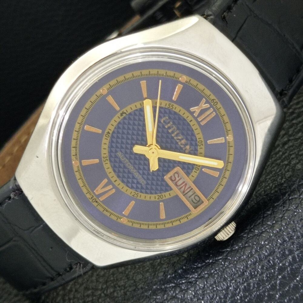 Vintage 1974 Citizen Automatic Mens Silver Watch W/daydate & Purple accents
