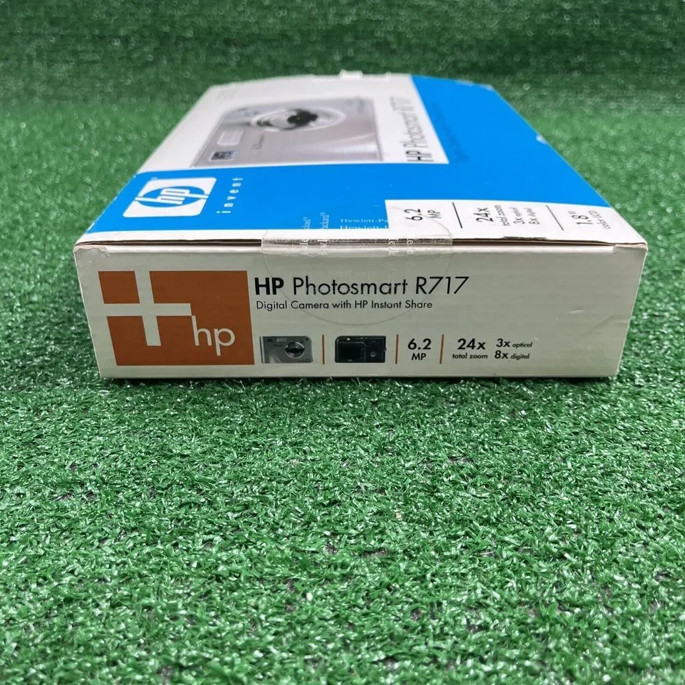 HP PhotoSmart R707 5.1MP Digital Camera With HP Instant Share For Parts - Picture 15 of 16