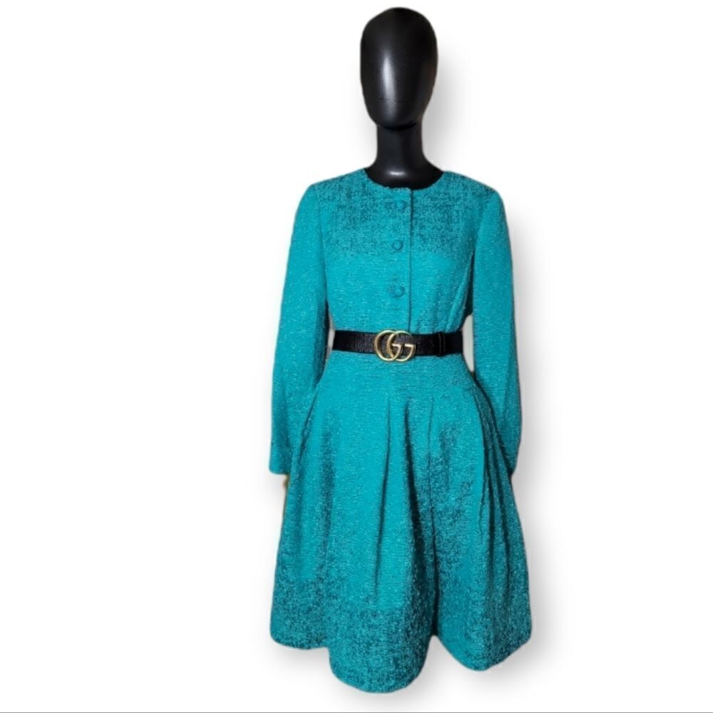 Oscar de la Renta - Picture 3 of 17