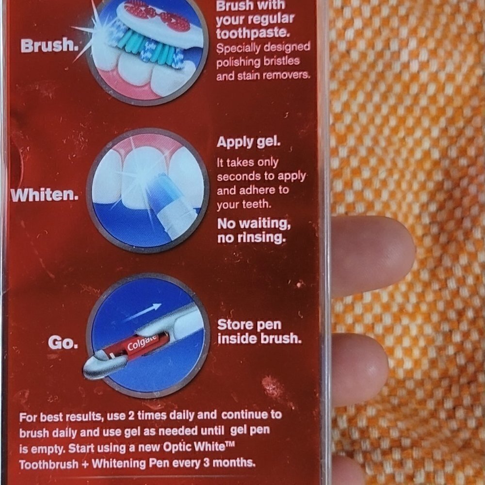 COPY - NWOT Colgate Optic White Toothbrush+Built In Whitening Pen Travel Size - Picture 4 of 8