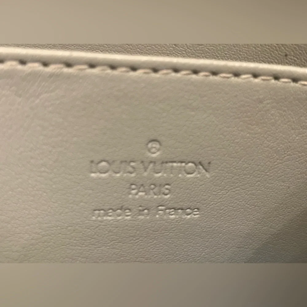 Authentic Louis Vuitton Yellow Murray Vernis backpack - Picture 2 of 13