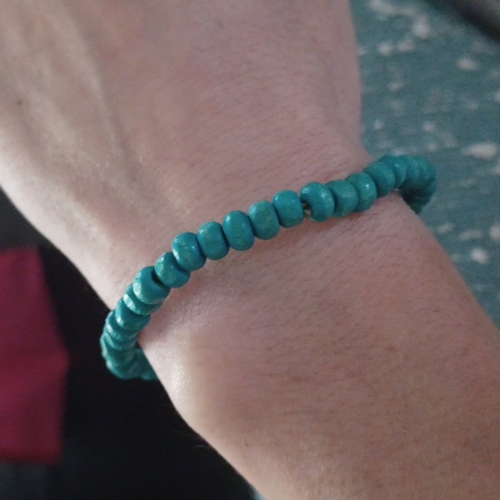 Stretchy bracelet