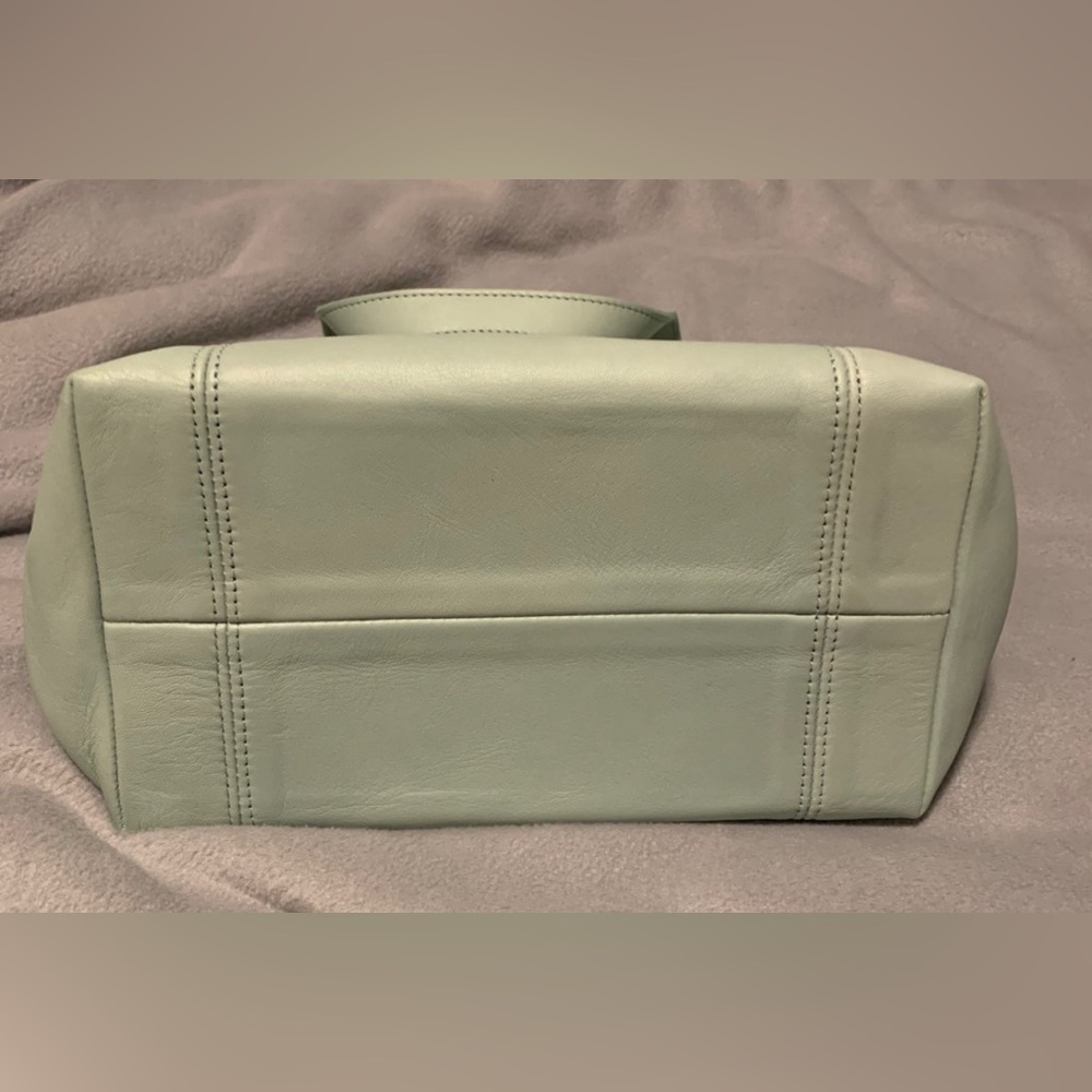 VTG NWOT Coach Waverly Tote Leather Handbag w/Zip-Top Closure Seafoam Green - Picture 5 of 14