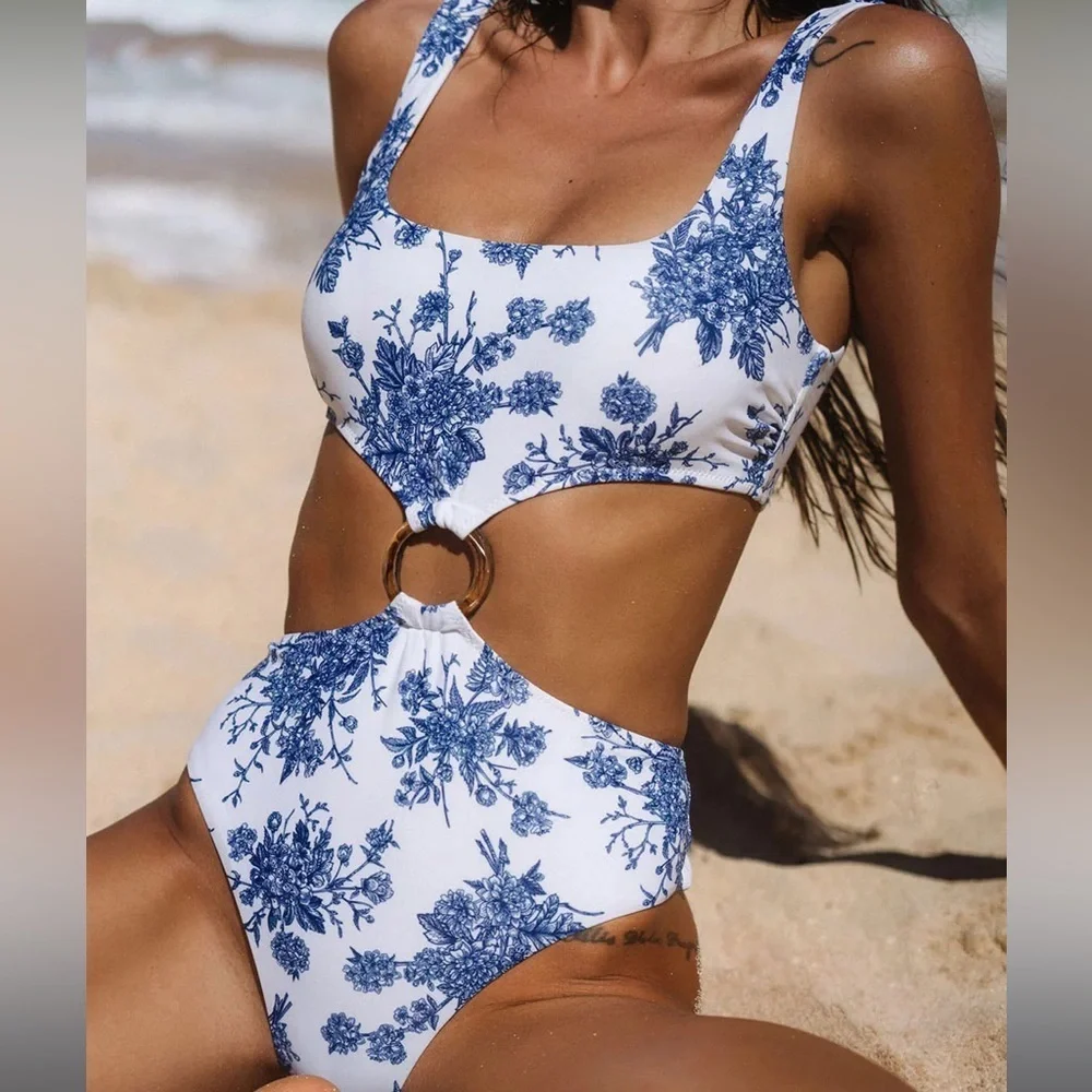 Berlook O-Ring Cutout Floral One-Piece Swimsuit 12 - Picture 1 of 7