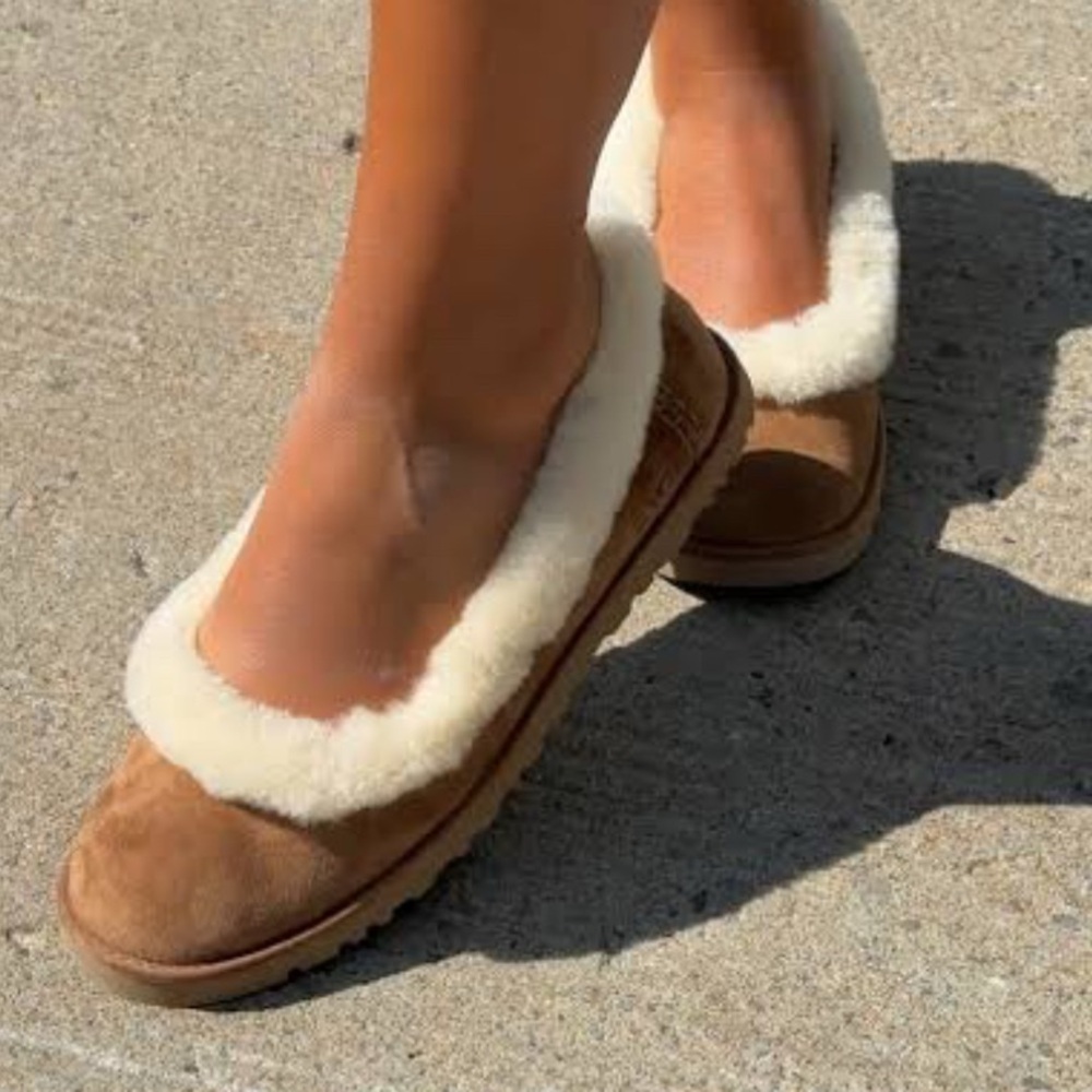 NIB authentic UGG Zora ballet flat rare sold out style