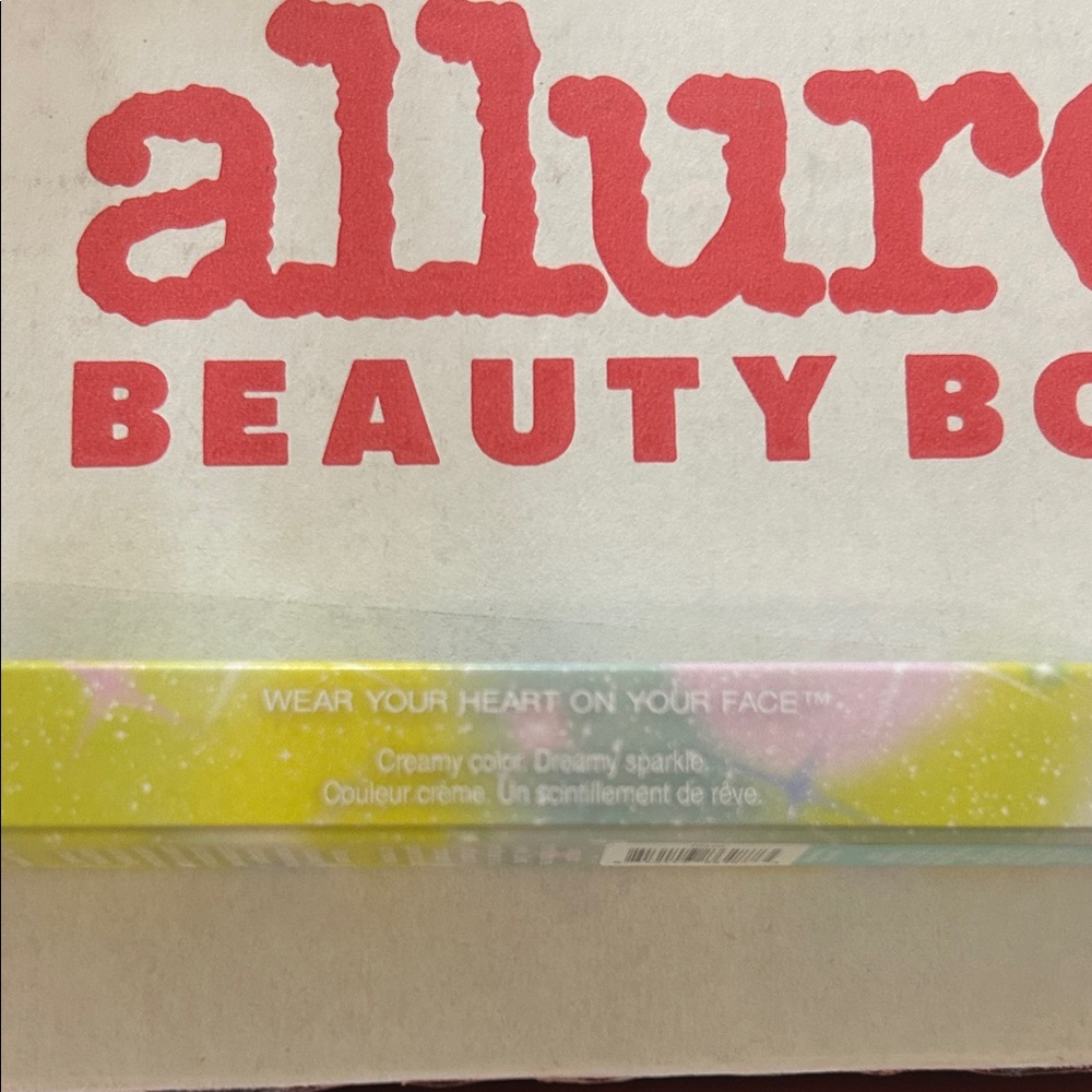 Half Magic Beauty Eyestix in Noir or Never - Picture 2 of 4