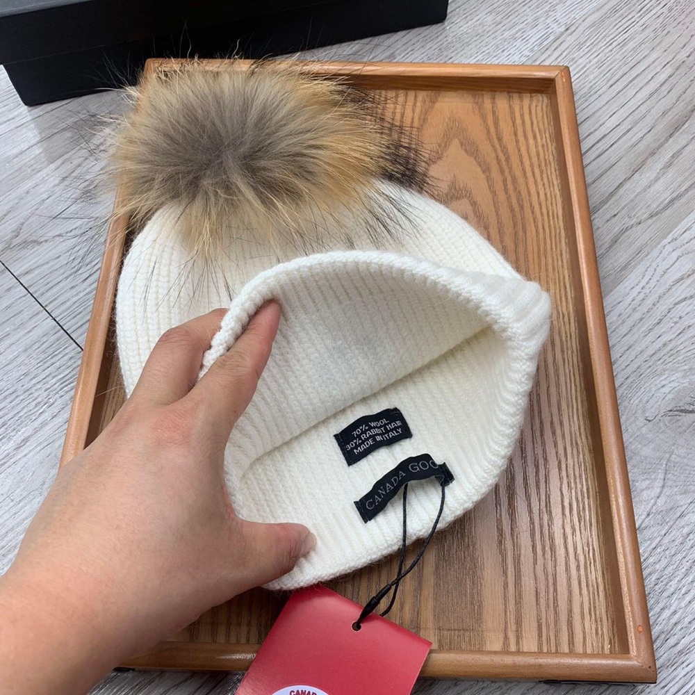 Canada Goose White Beanie with Fur Pom Pom - Picture 4 of 4