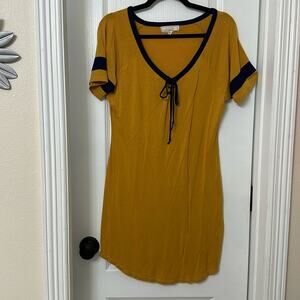 No comment mustard yellow and navy blue T-shirt dress size L