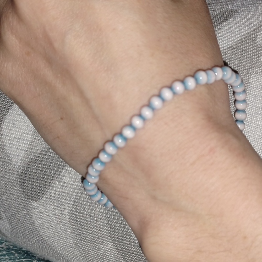 Stretchy bracelet