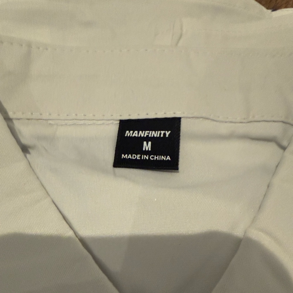 NWOT LOT OF MENS MANFINITY OUTFITS. - Picture 9 of 10