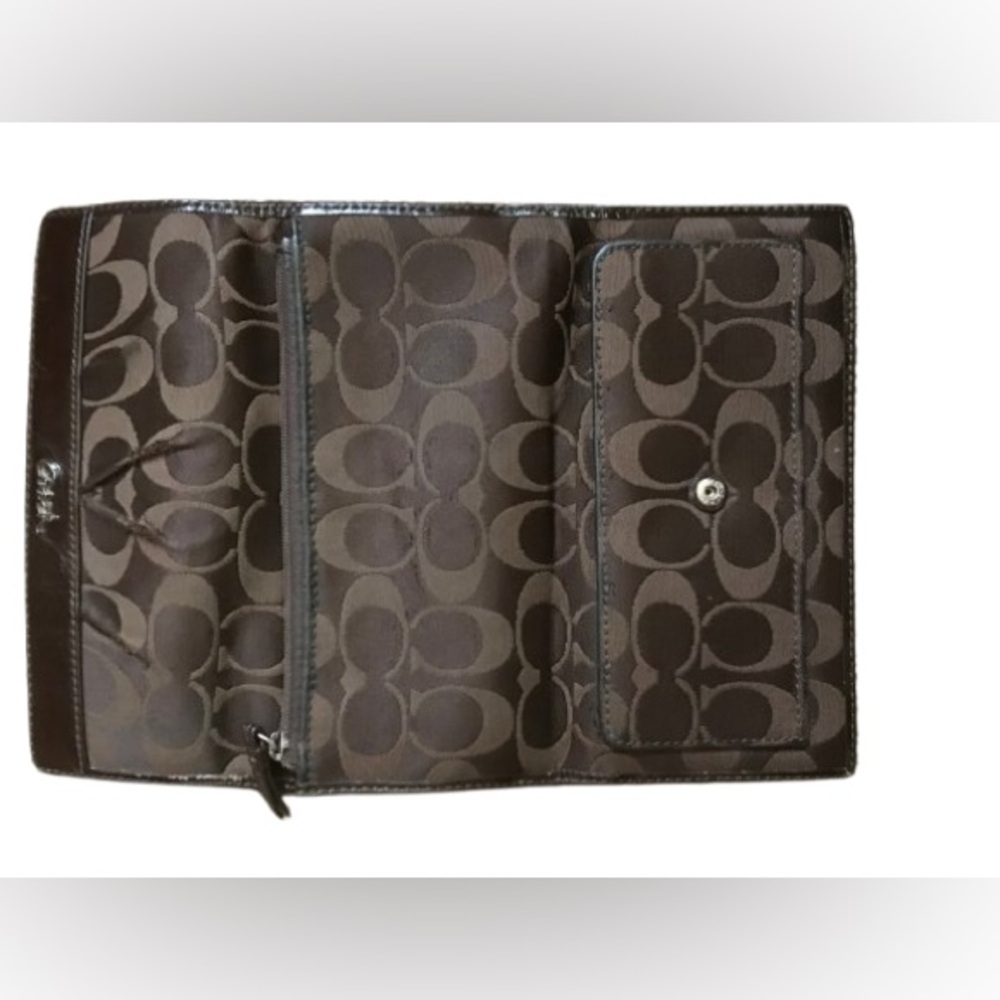 Coach Ashley Brown Signature Trifold Wallet/Clutch - Picture 2 of 4