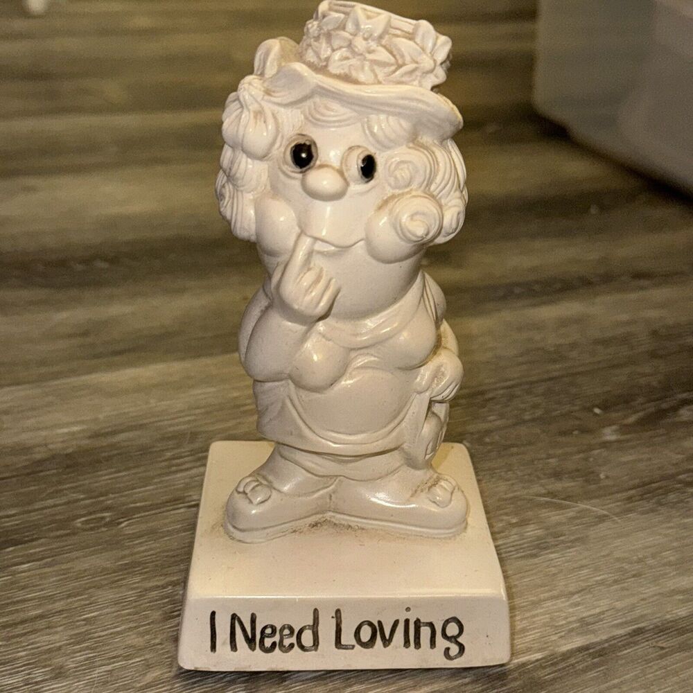 Vintage R & W Berries "I Need Loving" Figurine 1970 - Picture 2 of 11