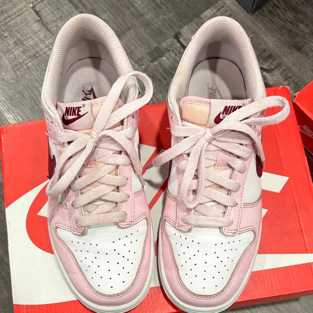 Nike Dunk Low - Picture 4 of 7