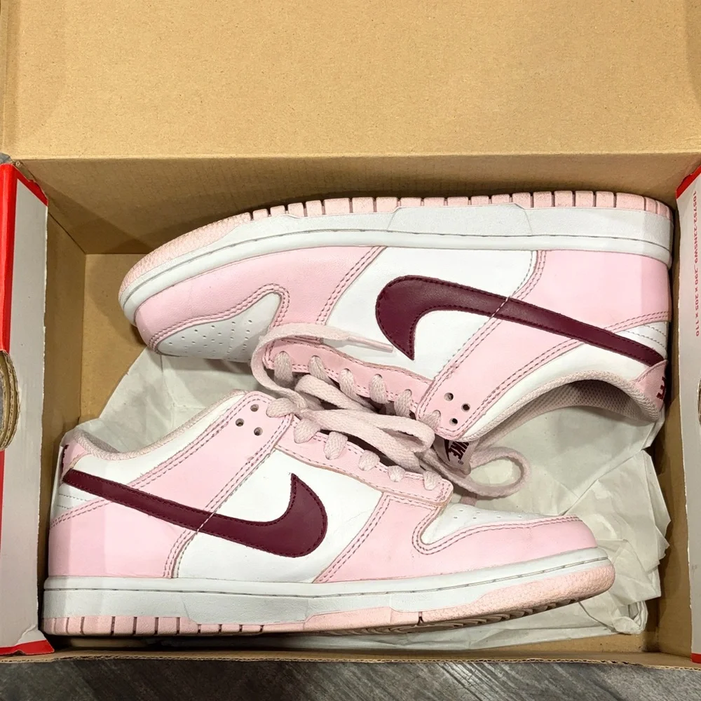 Nike Dunk Low - Picture 2 of 7