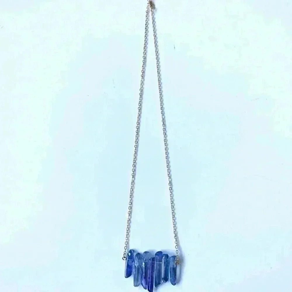 ✨️Purple rainbow 🌈 aura quartz Bondhu necklace rare hard to find✨️ - Picture 5 of 11