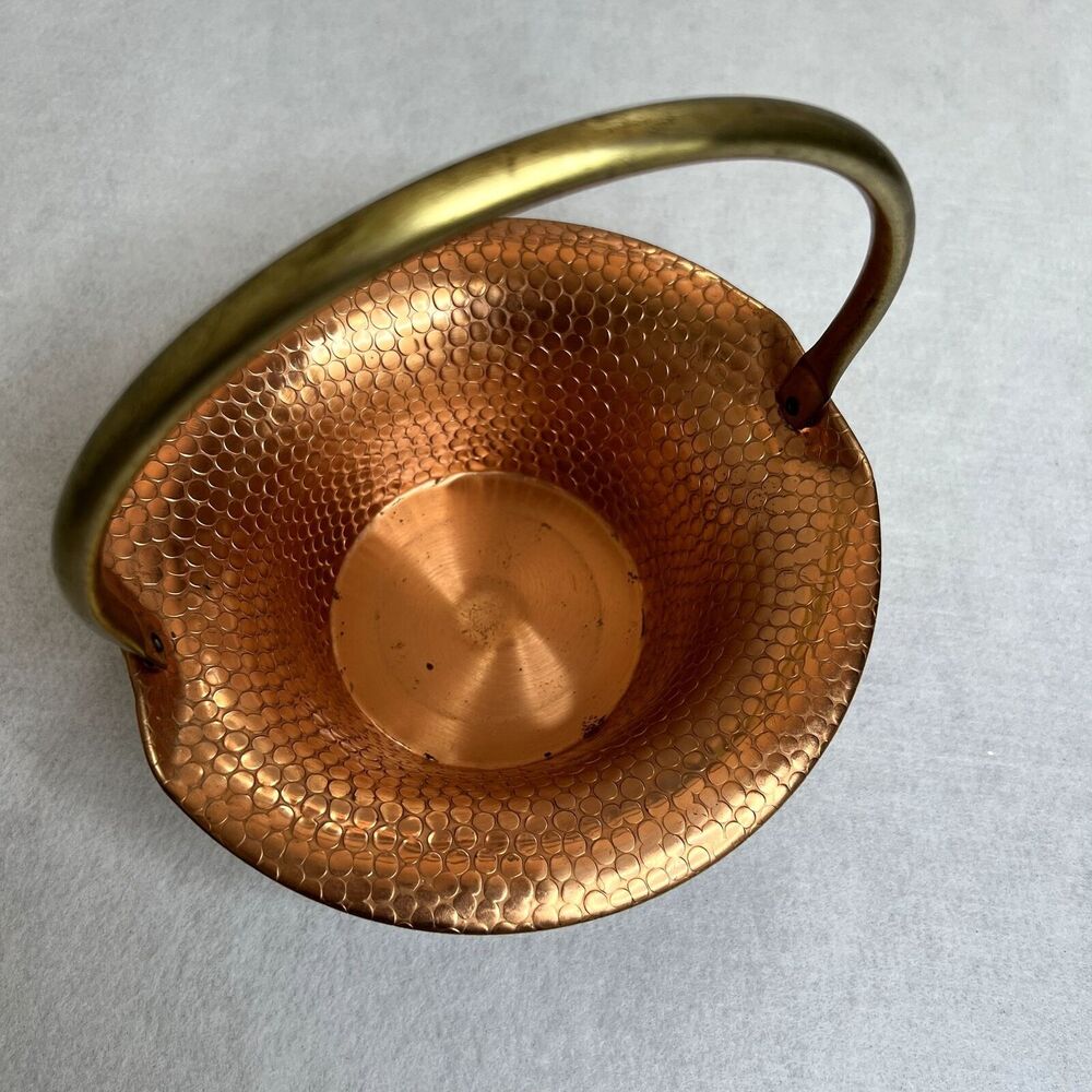 Vintage Coppercraft Guild Hammered Copper Basket - Picture 2 of 7