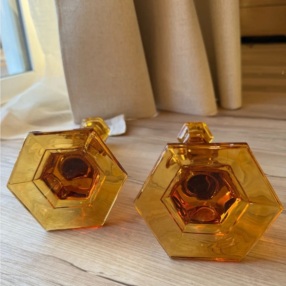 Vtg Glowing Amber 8" Tall FOSTORIA Coin Glass Candlestick Pair Candle Holders - Picture 4 of 5