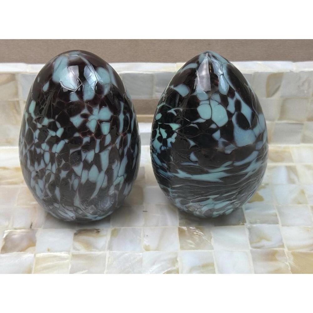 2 Vintage Bohdana Czech Art Glass Eggs Blue Dark Purple Spelked Paperweight Art - Picture 3 of 4