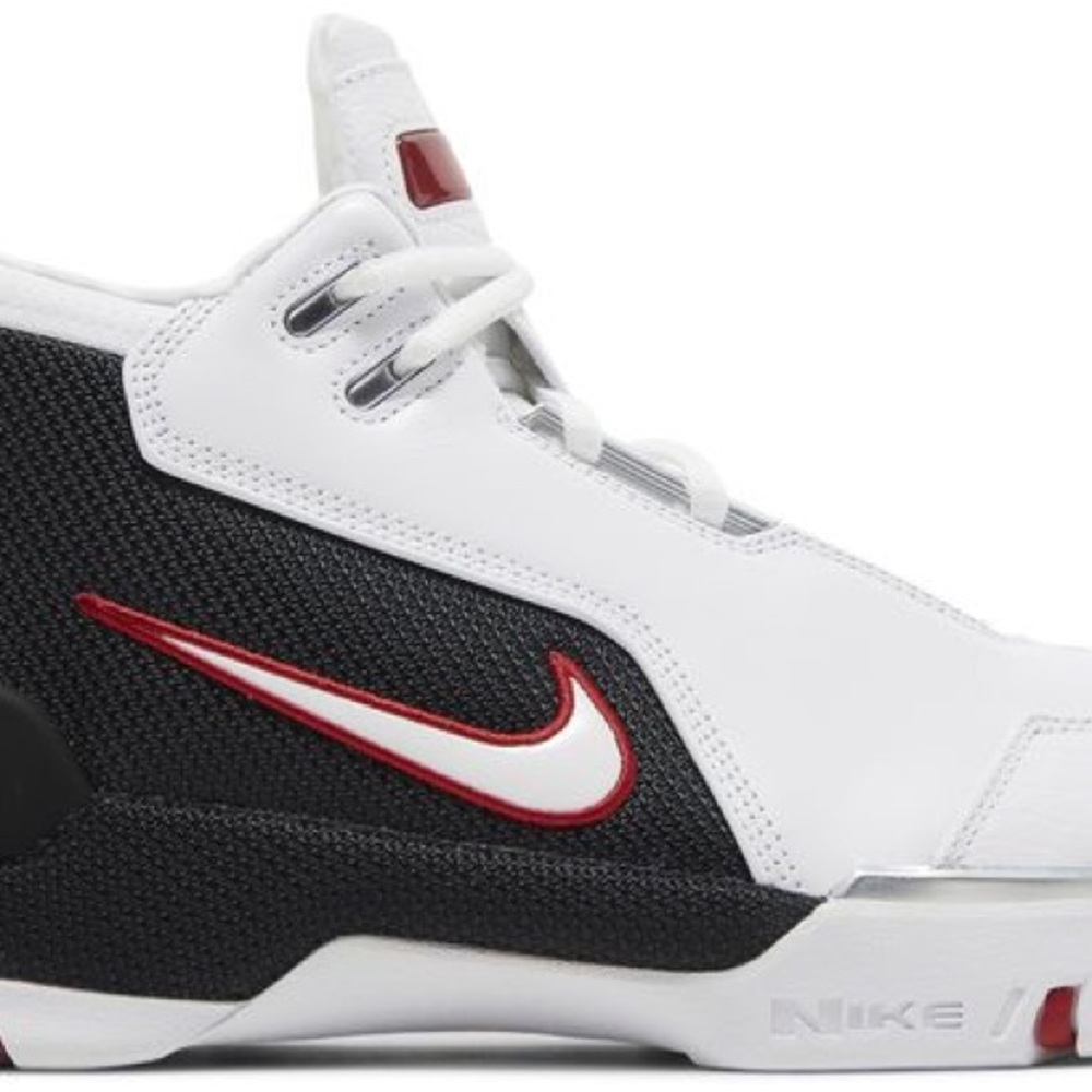 Size 9 men's 
Nike Air Zoom Generation Retro