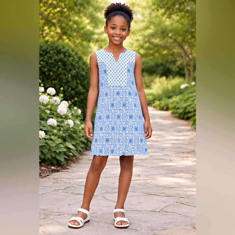 Vineyard Vines girls' blue and white sleeveless shift dress