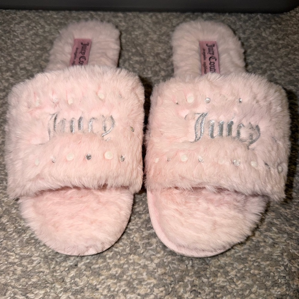 Juicy Couture GYANNA 2 Rhinestone Logo Faux Fur Pink Slide Slippers - Picture 2 of 7