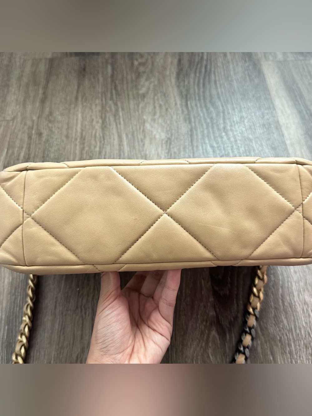 Chanel 19 Flap Bag Large Lambskin Quilted Leather Beige Gold Silver Strap CC - Picture 9 of 11
