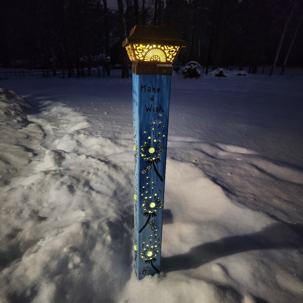 Dandelion Garden Peace Pole Hand Painted w/ Solar Light Cap - Picture 3 of 3