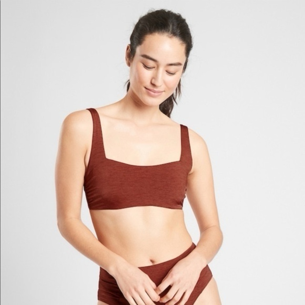 Athleta Aqualuxe Bikini Top in Burgundy Size 36B/C