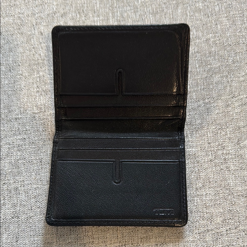 Tumi Black Key & Card Holder - Picture 2 of 5