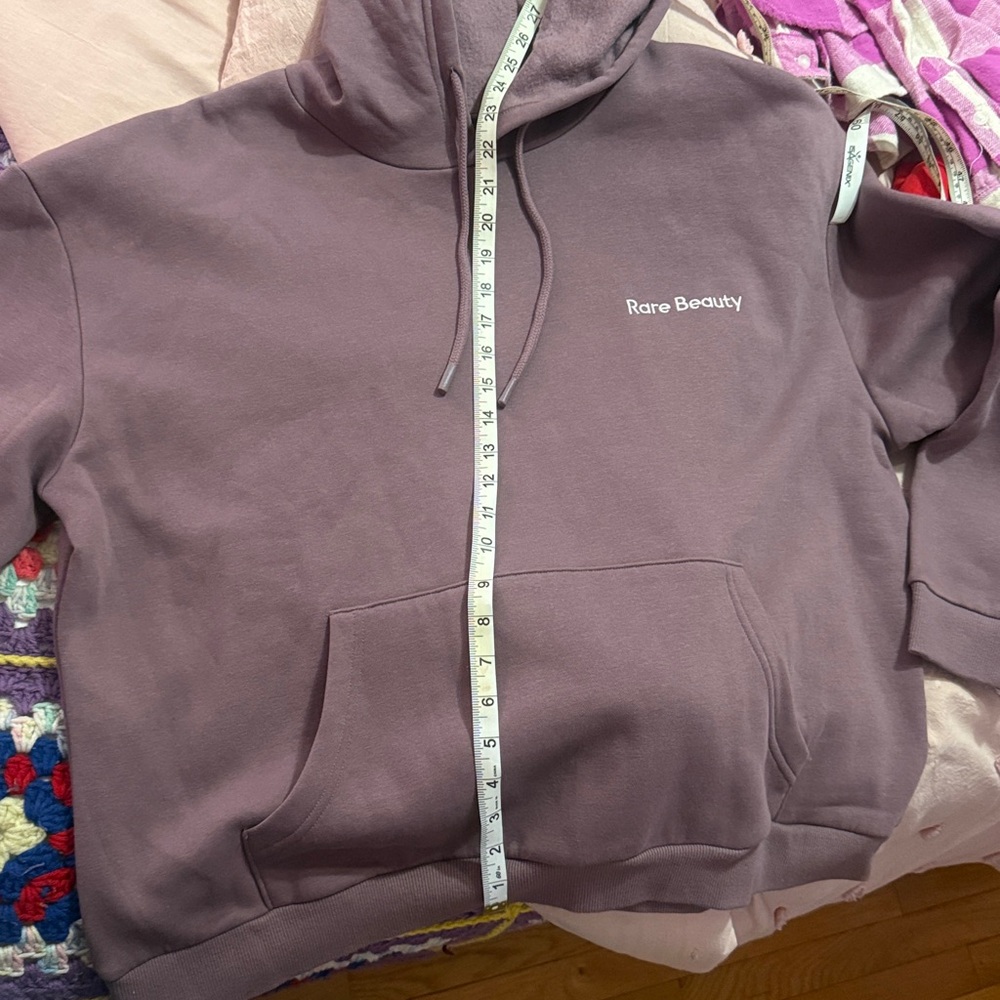 Rare beauty hoodie - Picture 2 of 4