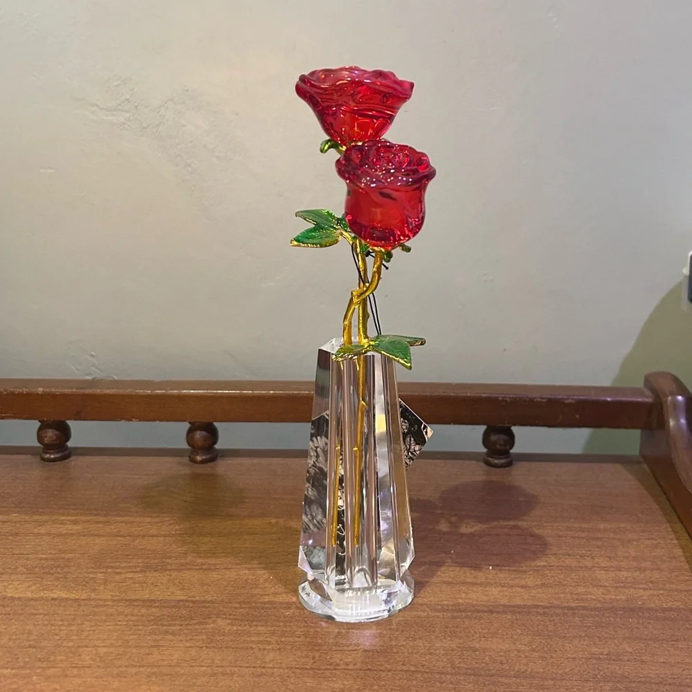 TAHARI 12in Red Crystal Rose With Clear Crystal Vase Home Decor NWT - Picture 5 of 10