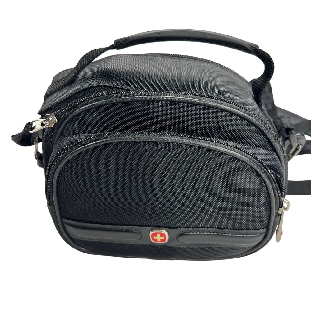 Wenger Swiss Army The Trend Black Nylon Dual Zip Top Camera Bag WA-7888-02 - Picture 4 of 15