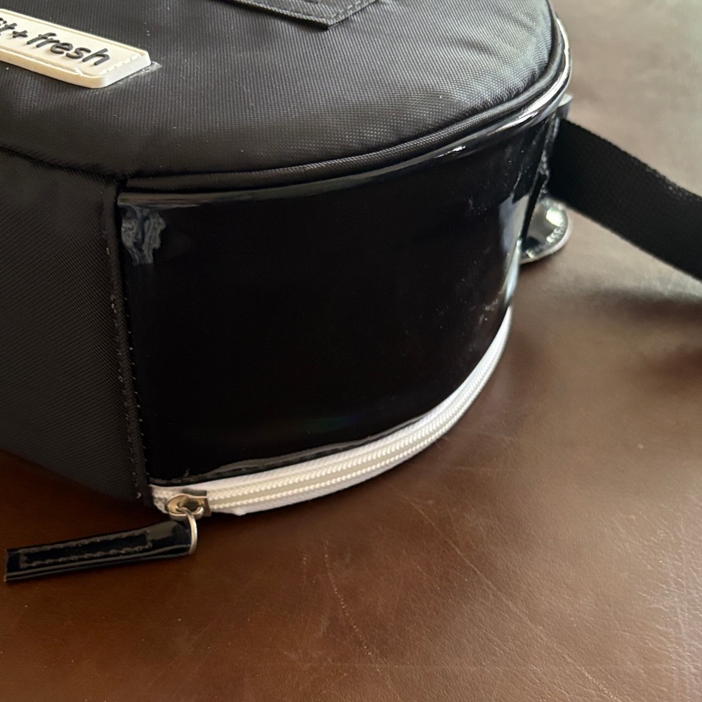 Panda Lunch Bag - Black and White - Picture 5 of 5