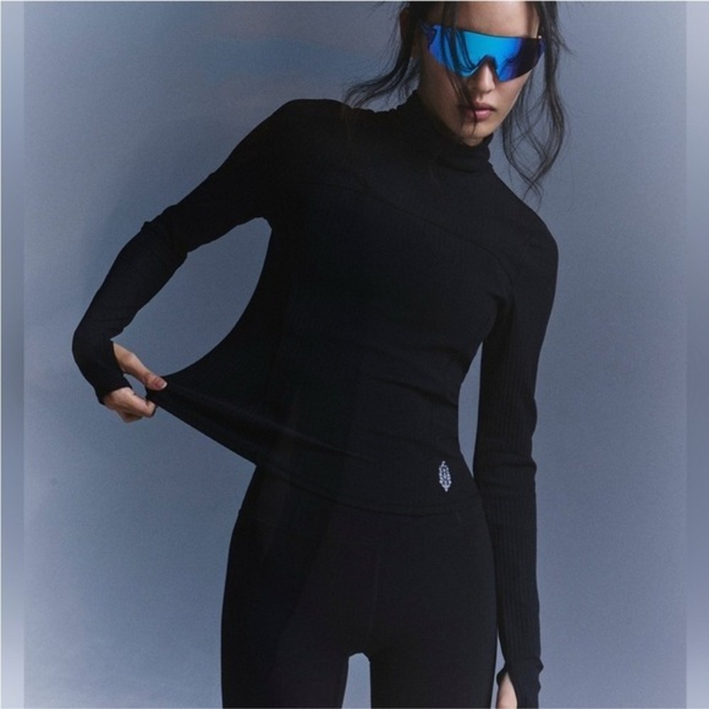 FP Movement by Free People Tempo Ribbed black Long Sleeve Top Small New