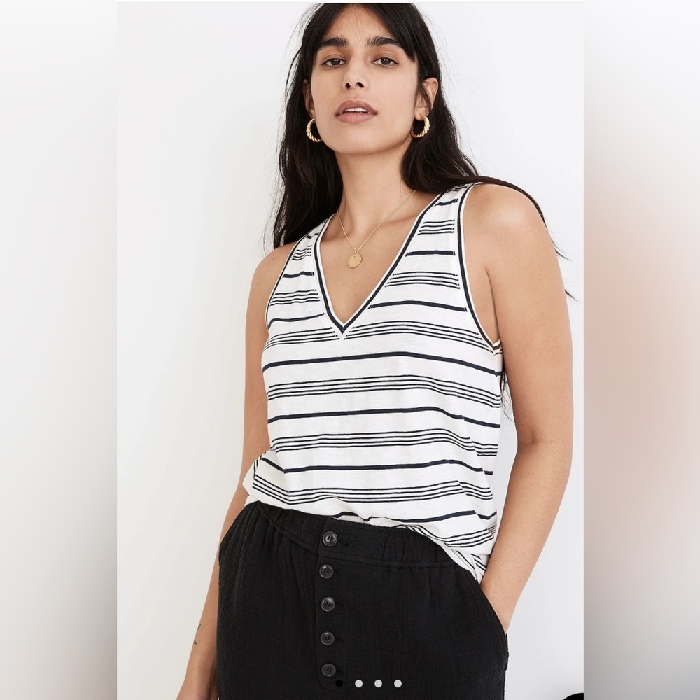 NWT - Madewell Whisper Cotton V Neck  Tank Top striped - size medium