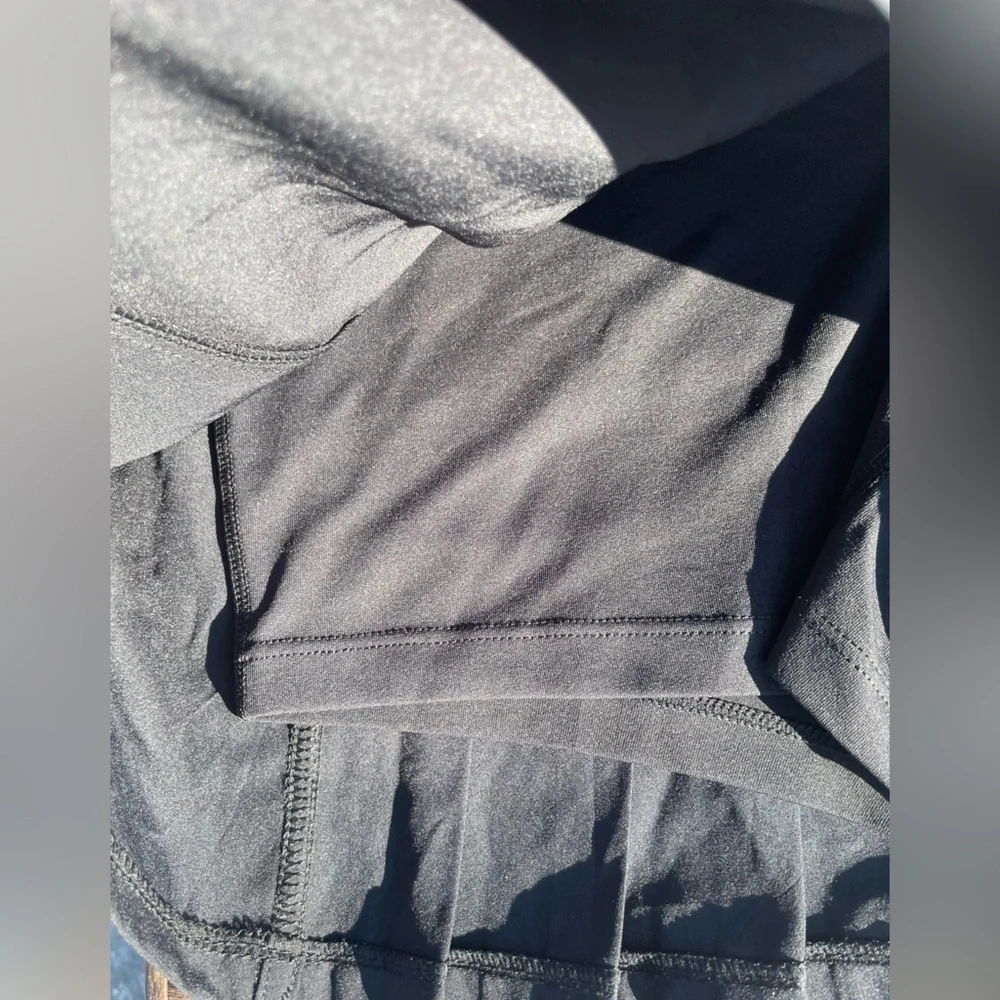 Fabletics Pleated Tennis Skirt - size large - Picture 4 of 9