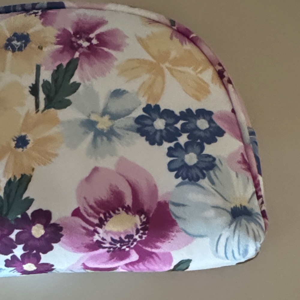 Ann Taylor Women’s Colorful Floral Pouch OS NWT - Picture 6 of 16