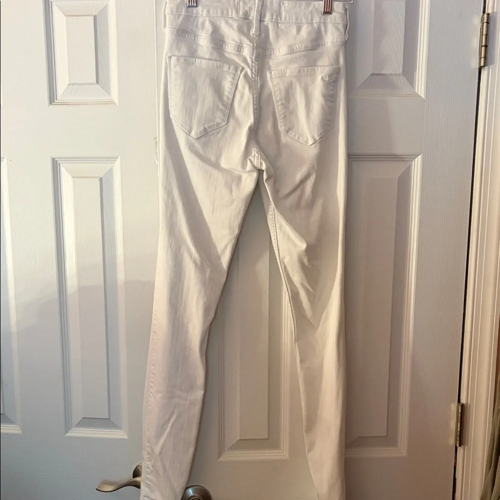 Hollister Women's High Rise White Jeans - Picture 4 of 4