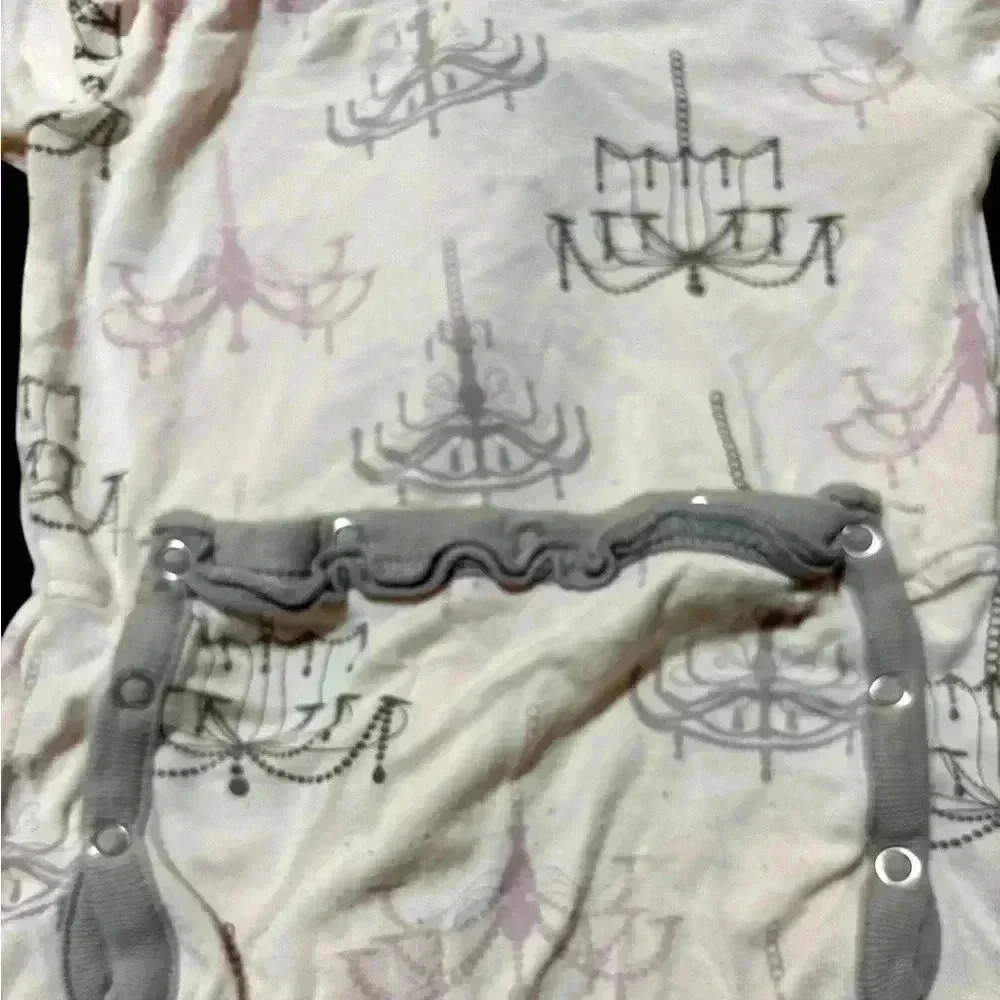 Kickee Pants 12-18 mo “ballet chandeliers” footies. Great cndtn! 15% dsctw2+bndl - Picture 5 of 6